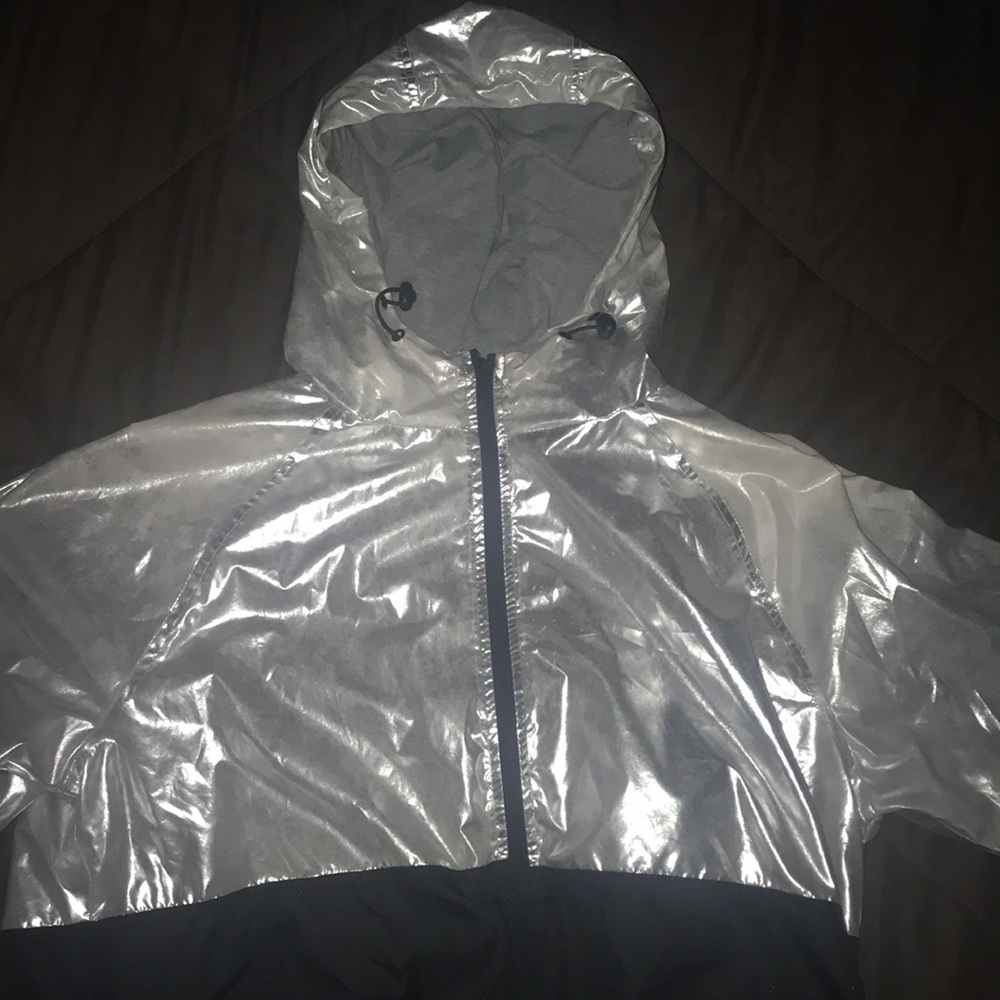 21 Men Silver Jacket 👻